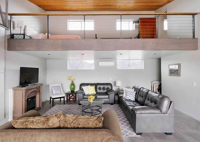 Dreamloft And Patio On The Hill