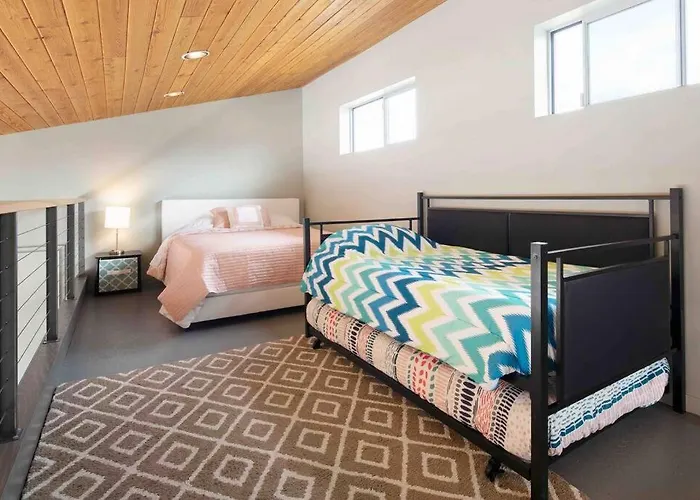 Dreamloft And Patio On The Hill